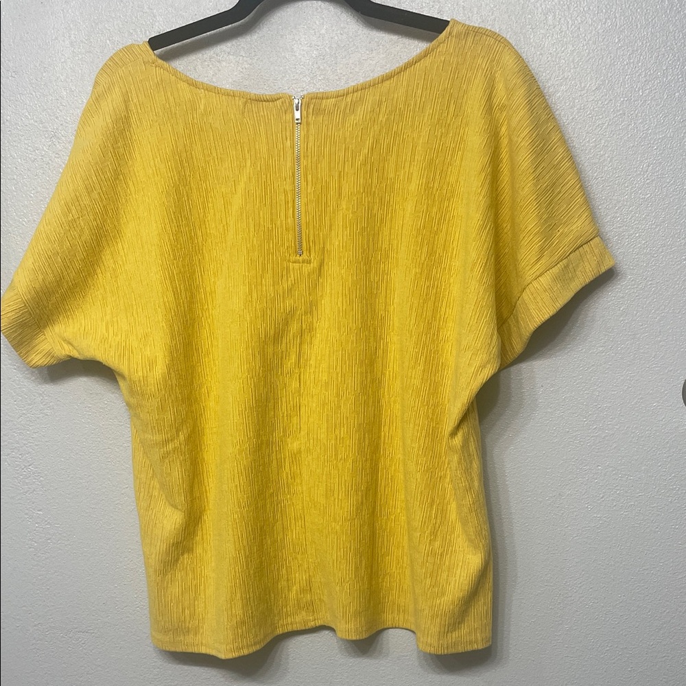 MELLODAY Vibrant Yellow Short Sleeve Top - Picture 3 of 8